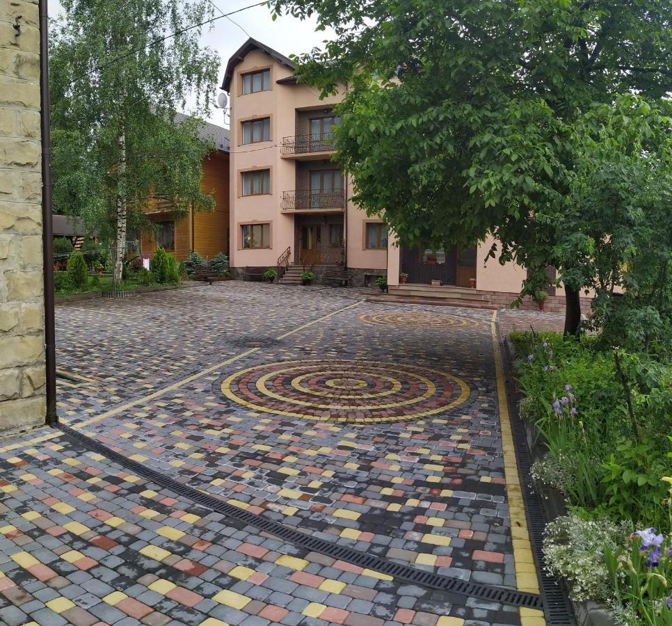 Guest House Shafran Yaremche Luaran gambar