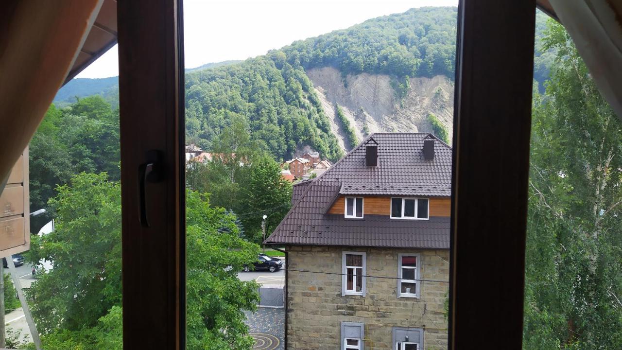 Guest House Shafran Yaremche Luaran gambar