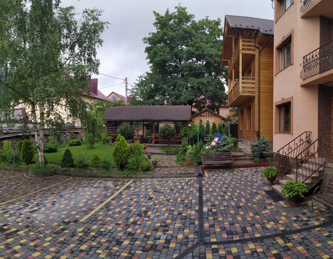 Guest House Shafran Yaremche Luaran gambar