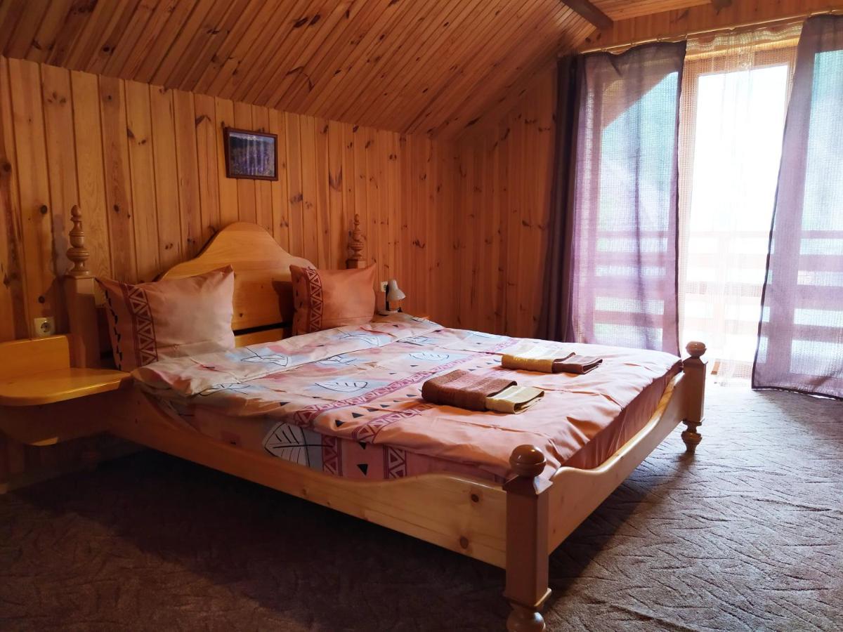 Guest House Shafran Yaremche Luaran gambar